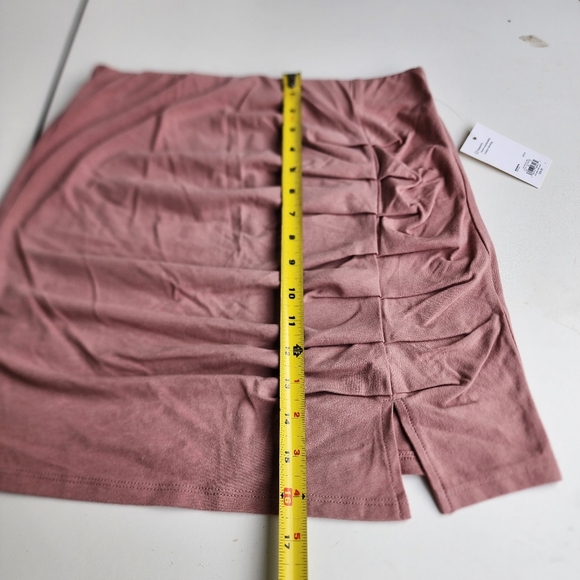 NWT SO Rutching Pink Stretch Mini Skirt Juniors Elastic Waist Pull On Size M - Picture 5 of 8